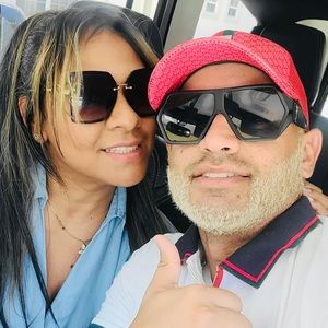 Meet your Posher, Sandro